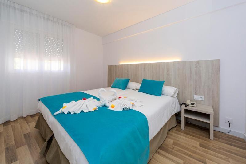 Comitas Floramar Aparthotel Cala Galdana  Room photo